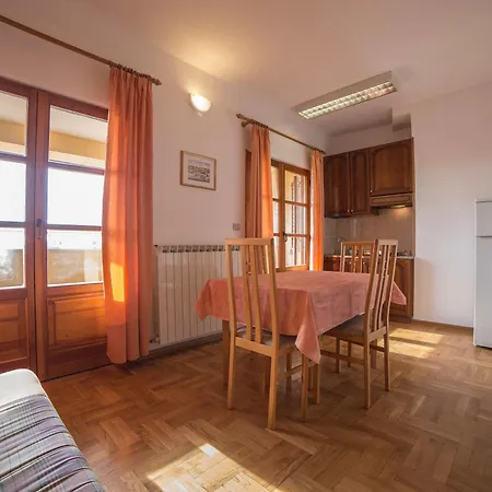 Bed & Breakfast Pansion Valbruna 3*