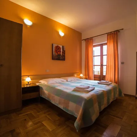Bed & Breakfast Pansion Valbruna 3*
