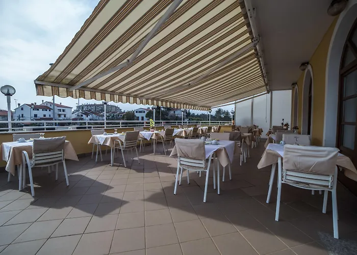Pansion Valbruna Couette-café Rovinj