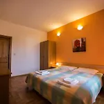 Pansion Valbruna فندق مبيت وإفطار