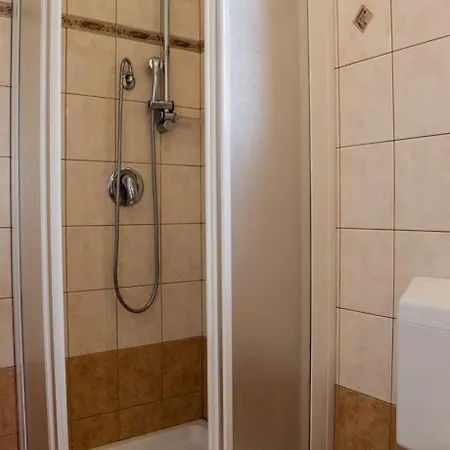 Pansion Valbruna فندق مبيت وإفطار